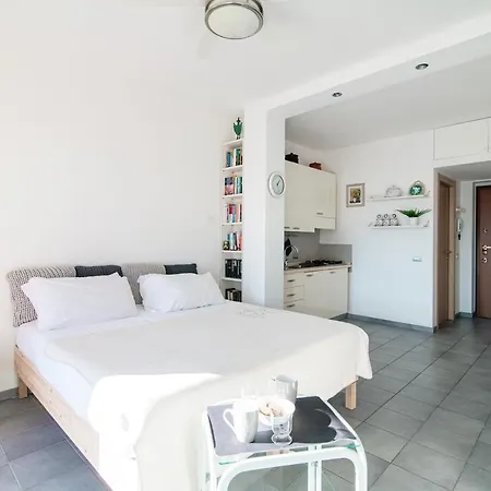 Love Is In The Air - By Myhomeincomo * 코모