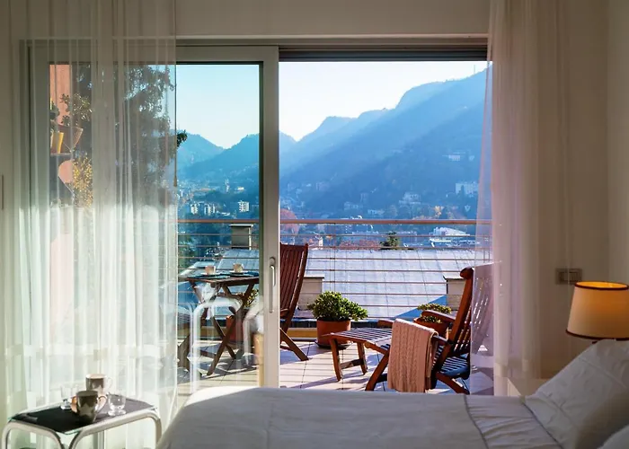 Love Is In The Air - By Myhomeincomo * Como