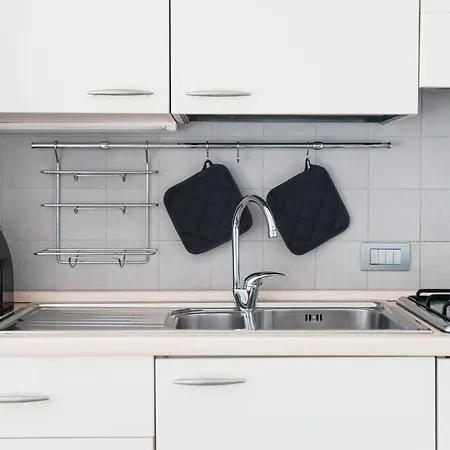 Love Is In The Air - By Myhomeincomo Como