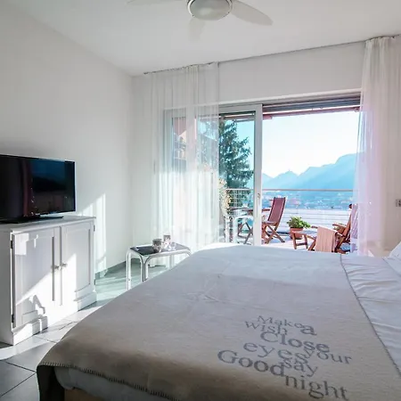 Love Is In The Air - By Myhomeincomo * Como